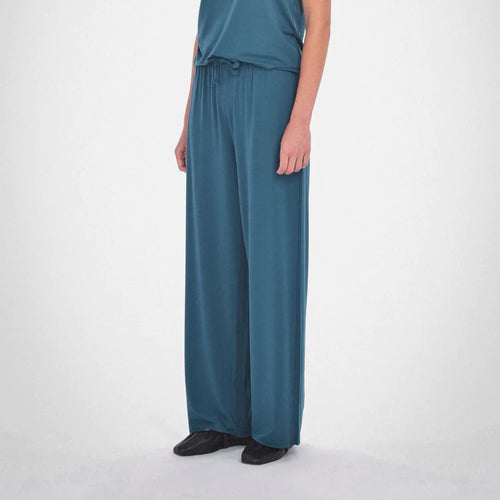Load image into Gallery viewer, Paper Label Essex Wide Leg Pant Blue Coral - Victoria&amp;#39;s Attic
