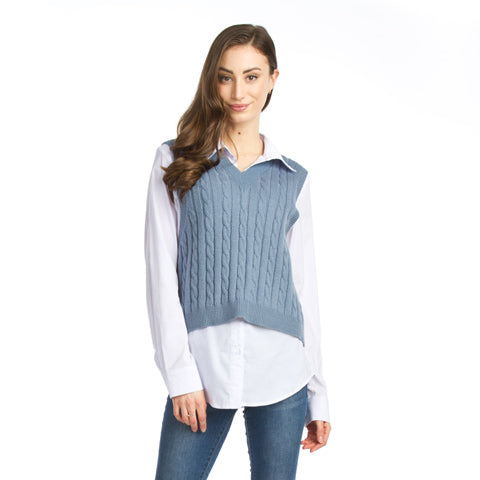 Load image into Gallery viewer, Papillon Cable Knit Vest Blue - Victoria&amp;#39;s Attic
